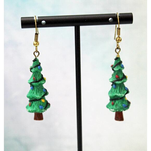 Green Polymer Christmas Tree Drop Earrings E112 - Picture 1 of 3